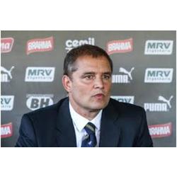 "Se maneja el nombre de Tino Costa y de dos jugadores más"