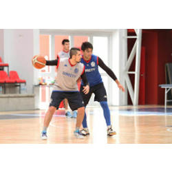Se acerca el debut del básquet y el equipo se sigue poniendo a punto