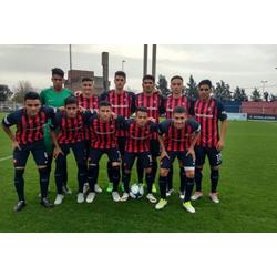 La Reserva fue goleada por Racing