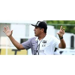 Paulo Silas, campeón en Brasil